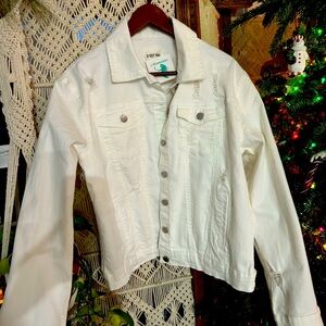 New with tags women’s white jean jacket
